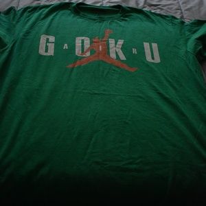 Green Men's graphic TEE